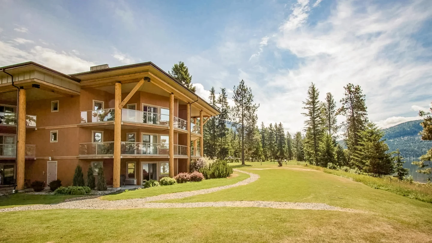 Quaaout Lodge Resort and Spa, Shuswap BC